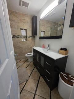 Modern/Retro Condo - High Point - 5