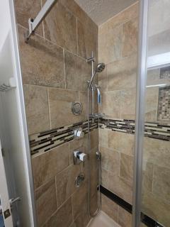 Modern/Retro Condo - High Point - 1