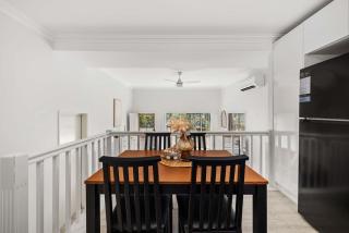 Pool & Tennis Court 3BR Bright Mt Gravatt Retreat - Brisbane - 2