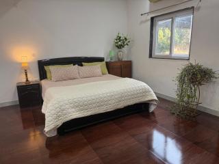 10 Minutes from Airport- Farmify - Peaceful Village Farmstay - 7