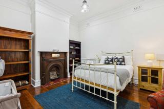 Palmerston Place Spacious 3BR in Northbridge - Perth - 5
