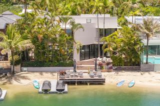 Luxury Retreat with Private Beach & Jetty - 6