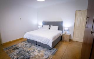 Tranquil 3 Bedroom Apartment - 6