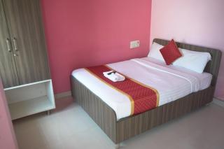 Hotel Golden Stays - 8