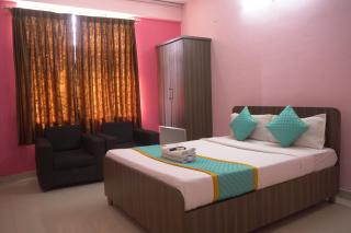 Hotel Golden Stays - 3