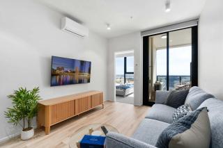 Skyview City Escape - Walkable & Central - 7