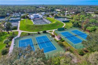 Naples Dream at WTC with Heated Pool SPA Sauna 7 bicycles and 3 mls to beach - 2