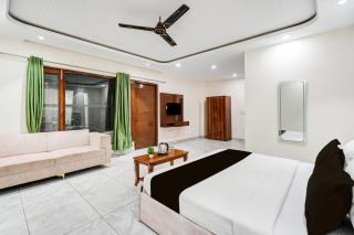 Super Townhouse Sector 102 Noida - 4