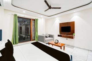Super Townhouse Sector 102 Noida - 3