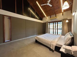 StayGuru Luxury Villa - 1