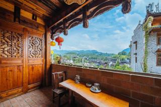 Huazhu Baihe Huagu Inn - 1