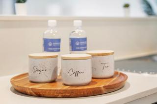 Wake Up by the Water Cozy 2BR in Rhodes - 1