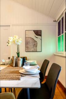 The Hunt House – Heritage Charm, Prime Location - Holiday Home - 9