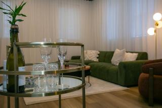 Prestige Experience in a 1883 Historical Building - Melbourne - 6