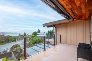 Elegant Cypress Park Villa with Panoramic Ocean View - 8