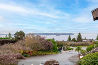 Elegant Cypress Park Villa with Panoramic Ocean View - 7