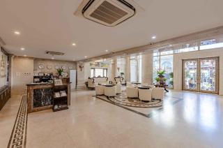 Aaron Riverview Hotel - 6