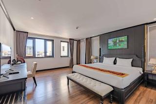 Aaron Riverview Hotel - 7