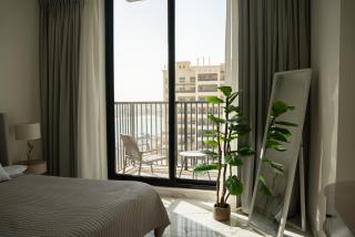 Private Beach 2BR-Yacht Club-Work Space-Pool-Gym - 6