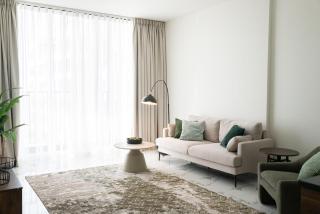 Stylish 1BR Retreat in Al Hamra Village Marina - 8