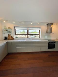 5-star houseboat of 125 m2 with its own bathing jetty - 1