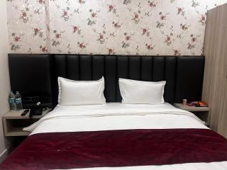 MAXX Elite - Gurgaon - 1