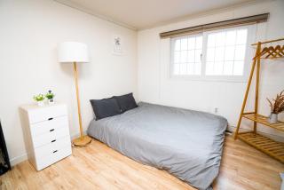 Hongdae Awesome Home - 1