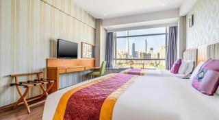 Royal Garden Hotel - 7