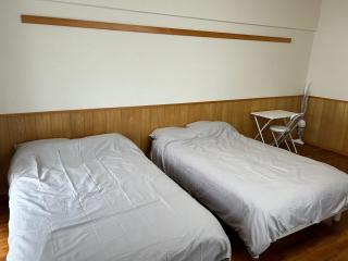 トーマス安里 - 4