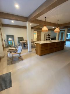 Santi Villa Wat Seree - 2