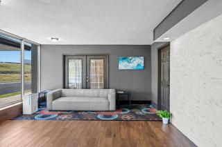 Quality Inn Little Rock on I-30 Near Littlerock airport - 2