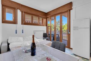 200mt Lake - Flower Home with Pool & Tennis - 8