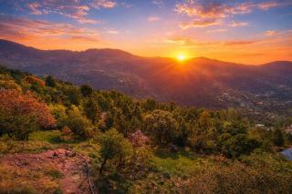 Presidential 3-Bedroom Family Cottage With Mountains View - Murree Hills - 3