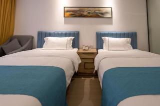 Golden Central Hotel Shenzhen - 4