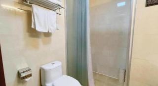 Qingdao Royal Garden Hotel - 9