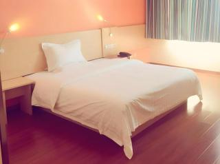7 Days Inn Yining Xintiandi - 2