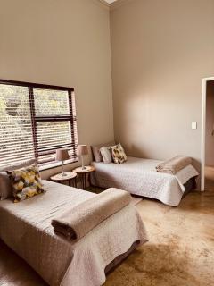 Farm Cottage - 3