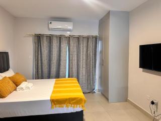 Stylish Studio Retreat - 2