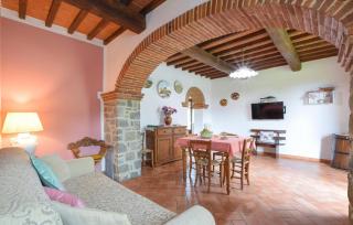 3 Bedroom Awesome Home In Poppi - 6