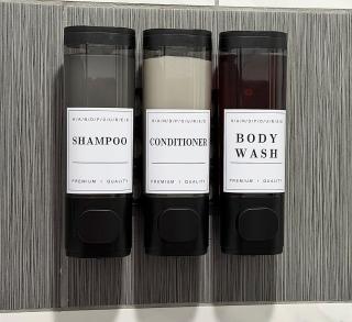 Vibey Retro Room in a Shared Space - 6