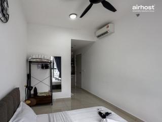 Trion @ KL by Airhost - 3