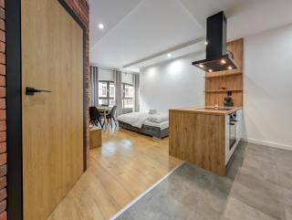 Mieszczańska Riverfront Apartment by BookingHost - 1