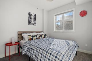 Waterfront 2 Bedroom And 2 Bath Downtown Urban Escape - 6
