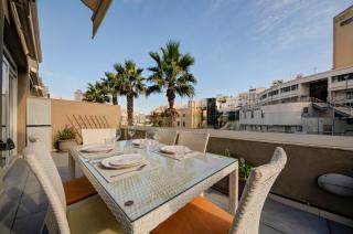 Spinola Bay 2 BR Apartment w Jacuzzi & Sea View - 0