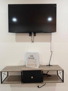 Comfortable & Quaint Room in a Shared Space - 4