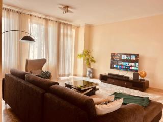 Purple Lavender Court - 5