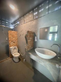 Ozone Beach House - 7