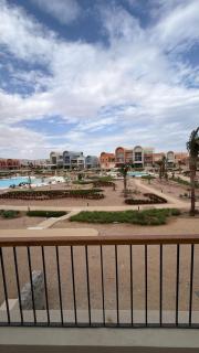 Kamaran 2BR Retreat - 9