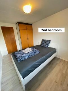 White Pearl, Beach & lalandia 2 min drive,free parking, Fastest Fiber Internet - 3