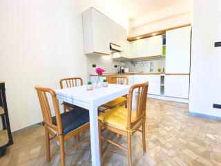 Modern Two-Room Apartment with Free Parking - 9